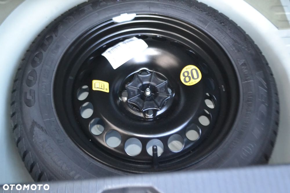 Opel Corsa 1.4 Cosmo - 22