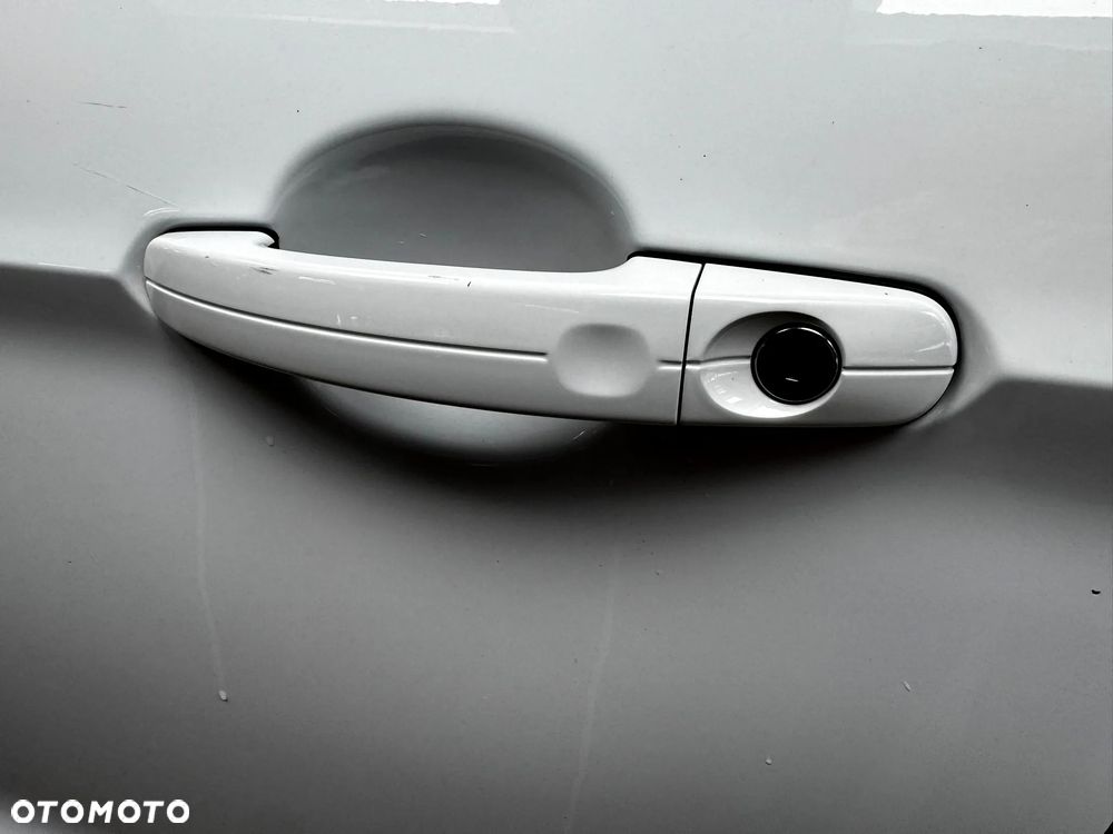 Ford Kuga - 13