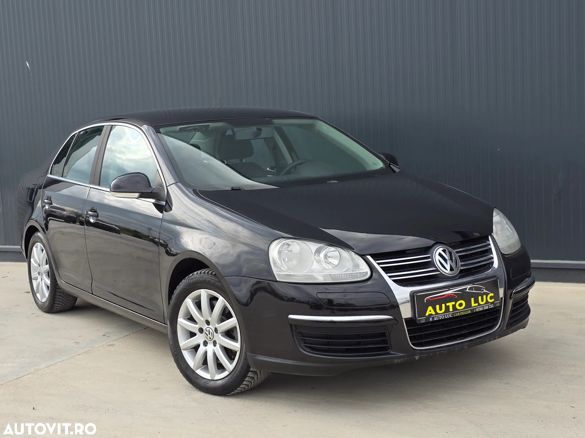 Volkswagen Jetta 1.4 TSI Comfortline - 12