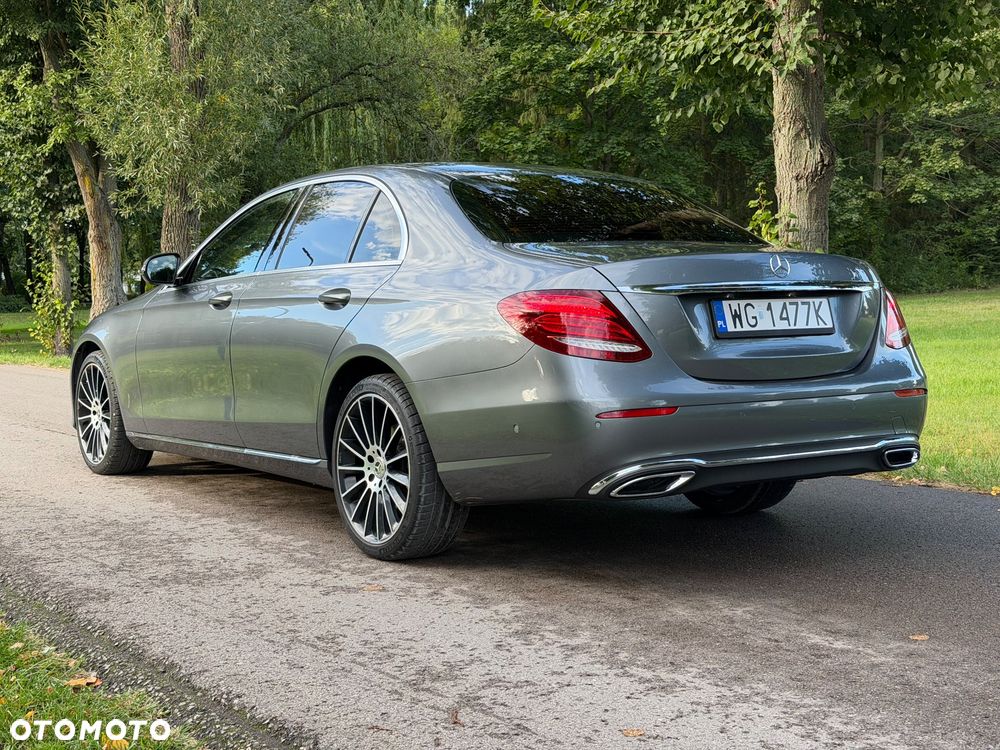 Mercedes-Benz Klasa E 220 d 4-Matic 9G-TRONIC - 8