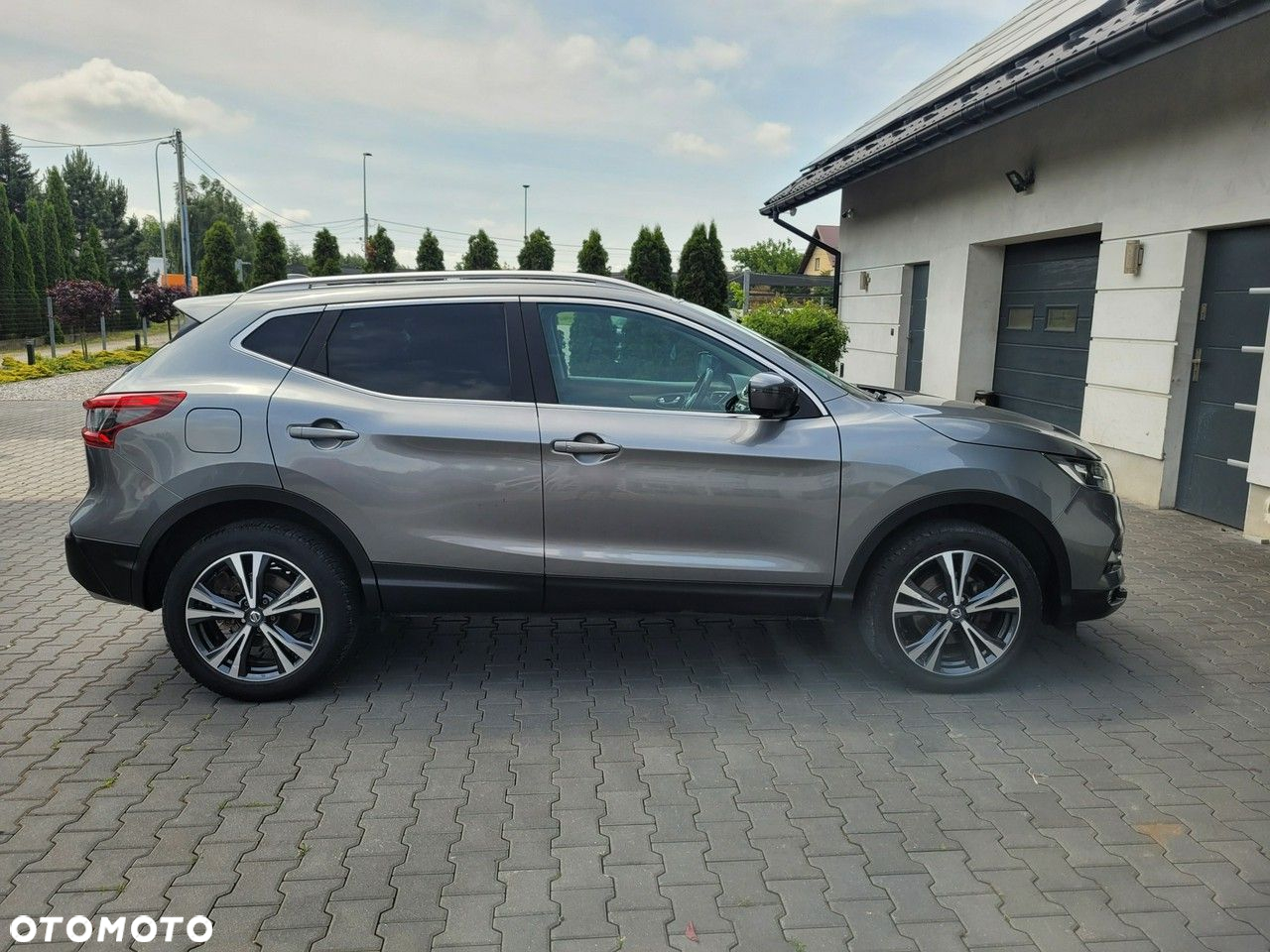 Nissan Qashqai - 4