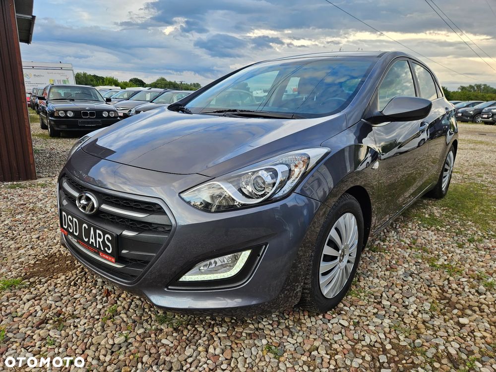 Hyundai i30 blue 1.6 CRDi Style - 3