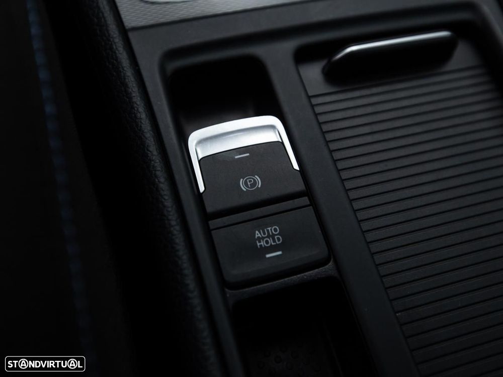 VW Golf 1.4 TSI e-Hybrid DSG - 21