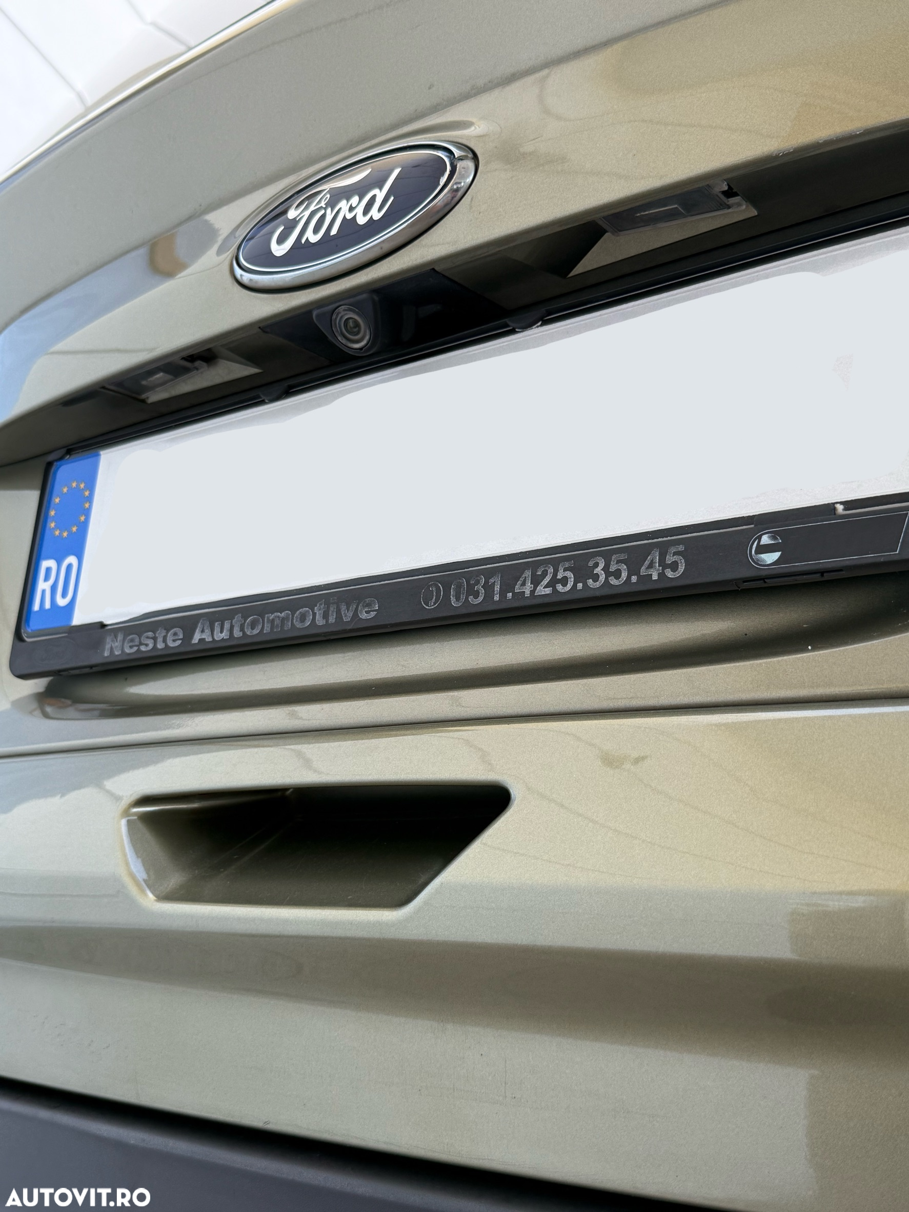 Ford Kuga 2.0 TDCi 4WD Powershift Titanium - 15
