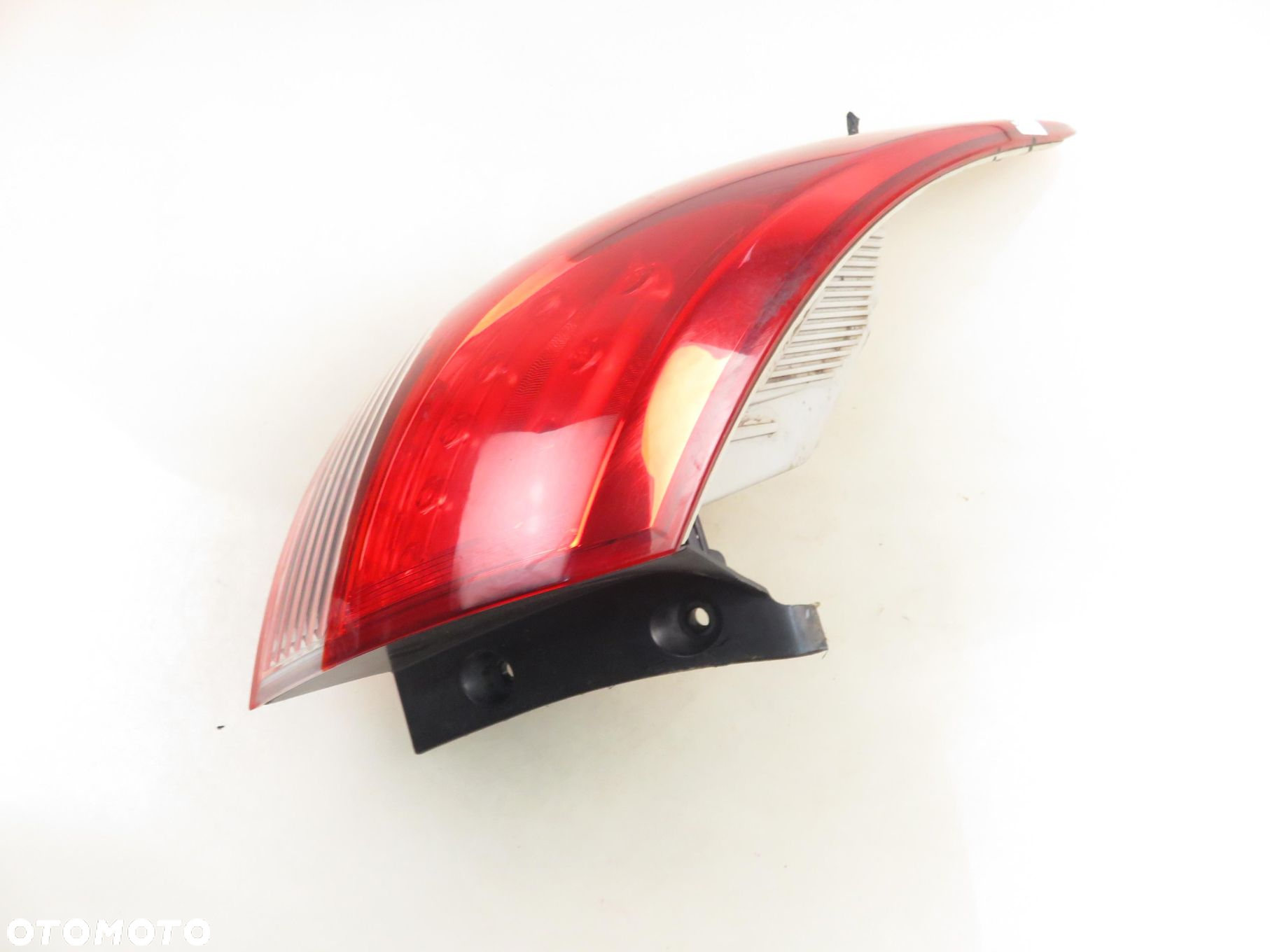 LAMPA LEWA TYLNA HYUNDAI ix35 924012Y0 - 10
