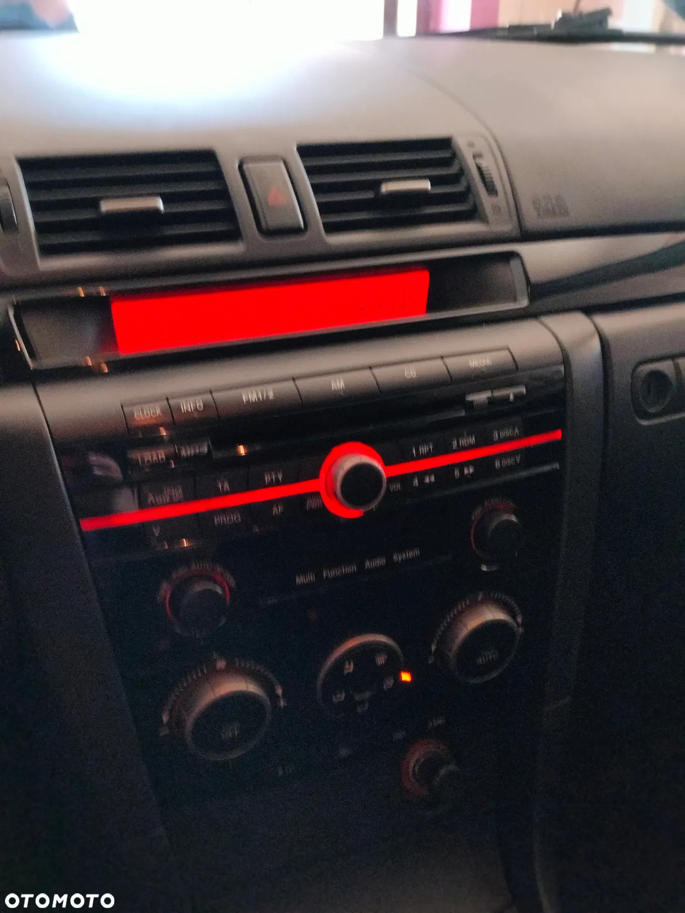 Mazda 3 - 8