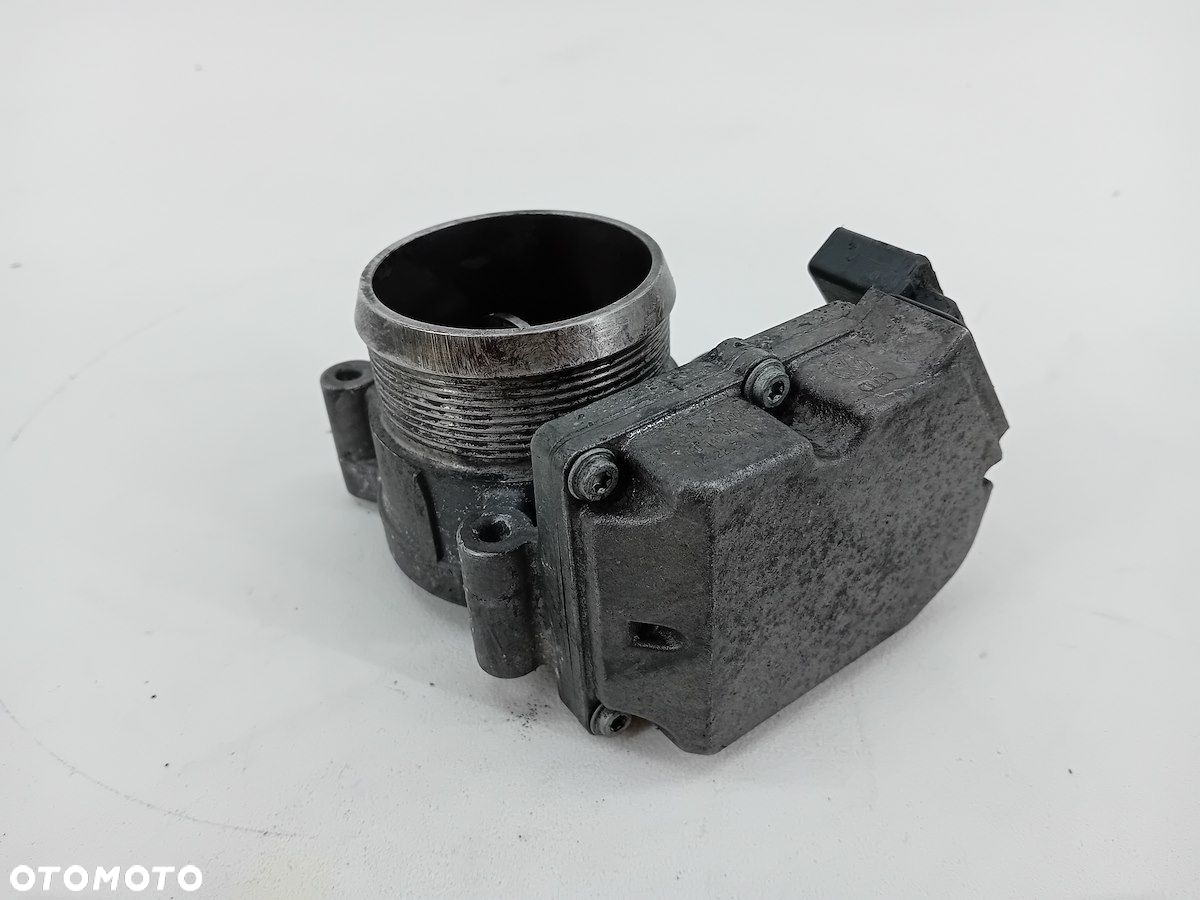 PRZEPUSTNICA AUDI A6 C6 4E0145950C 408240241002 3.0 TDI - 4