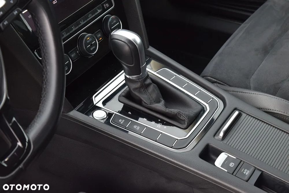 Volkswagen Passat 2.0 TDI BMT Highline DSG - 29