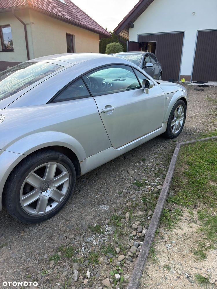 Audi TT Coupé 1.8T Quattro - 5