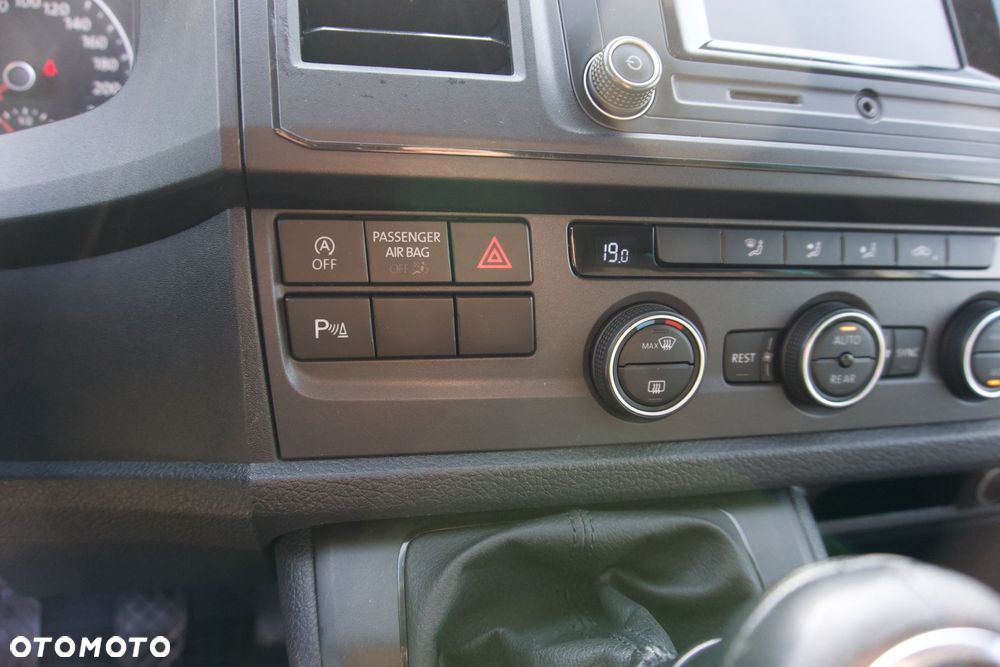 Volkswagen Caravelle 2.0 TDI L2 Highline - 18