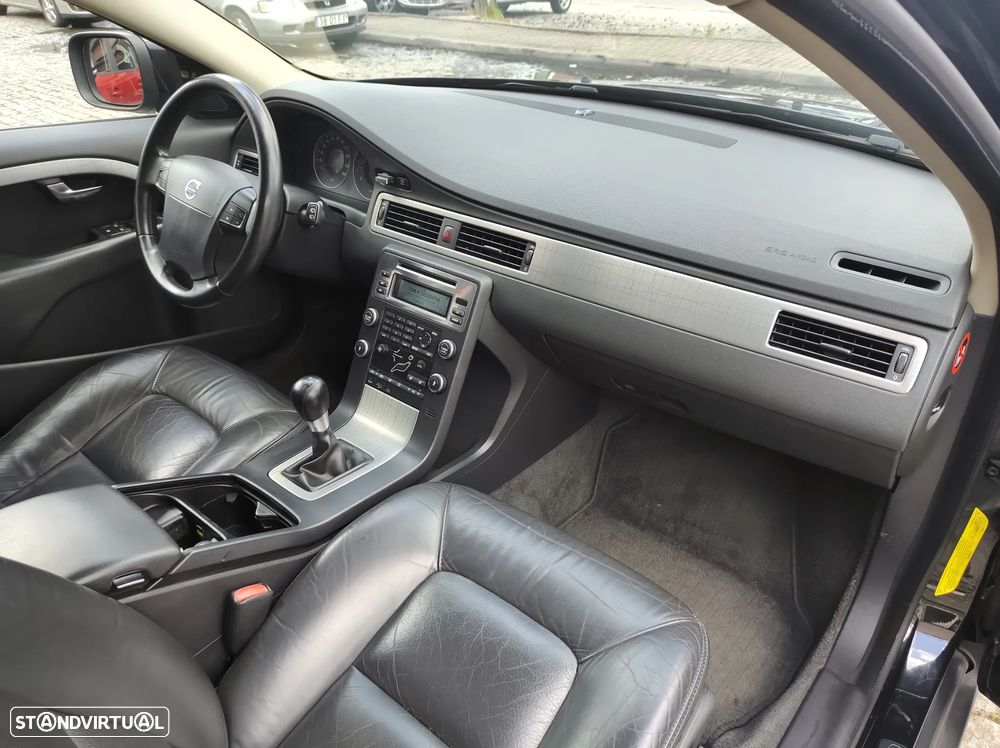 Volvo XC 70 D5 Momentum - 17