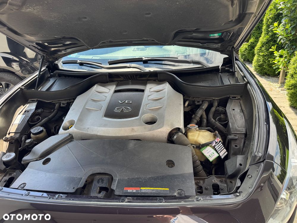 Infiniti FX FX30d S - 17