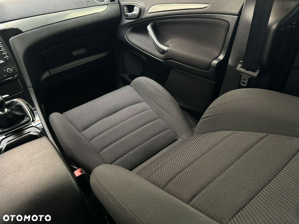 Ford S-Max 2.0 TDCi DPF Titanium - 22
