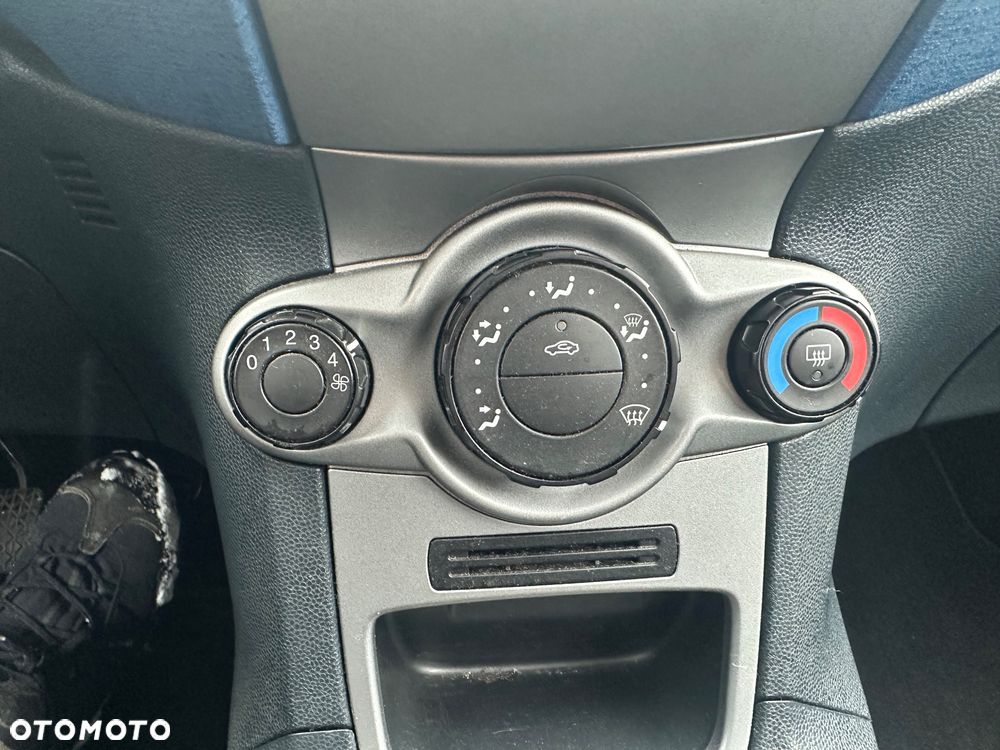 Ford Fiesta 1.25 Trend Edition - 14