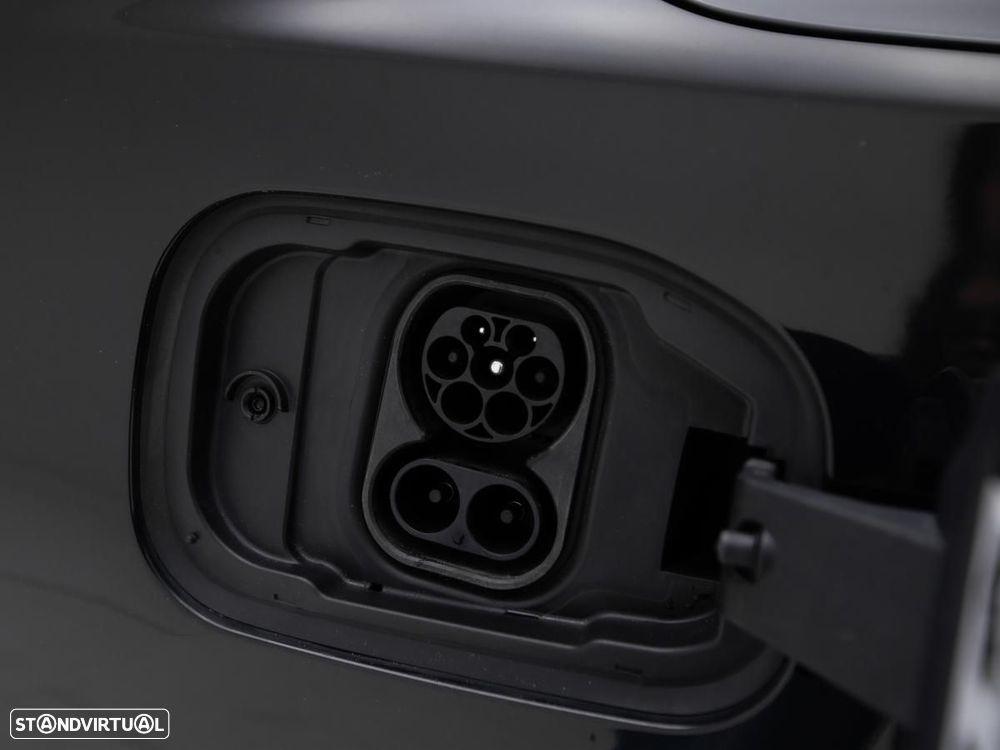 Maxus Euniq 6 - 17