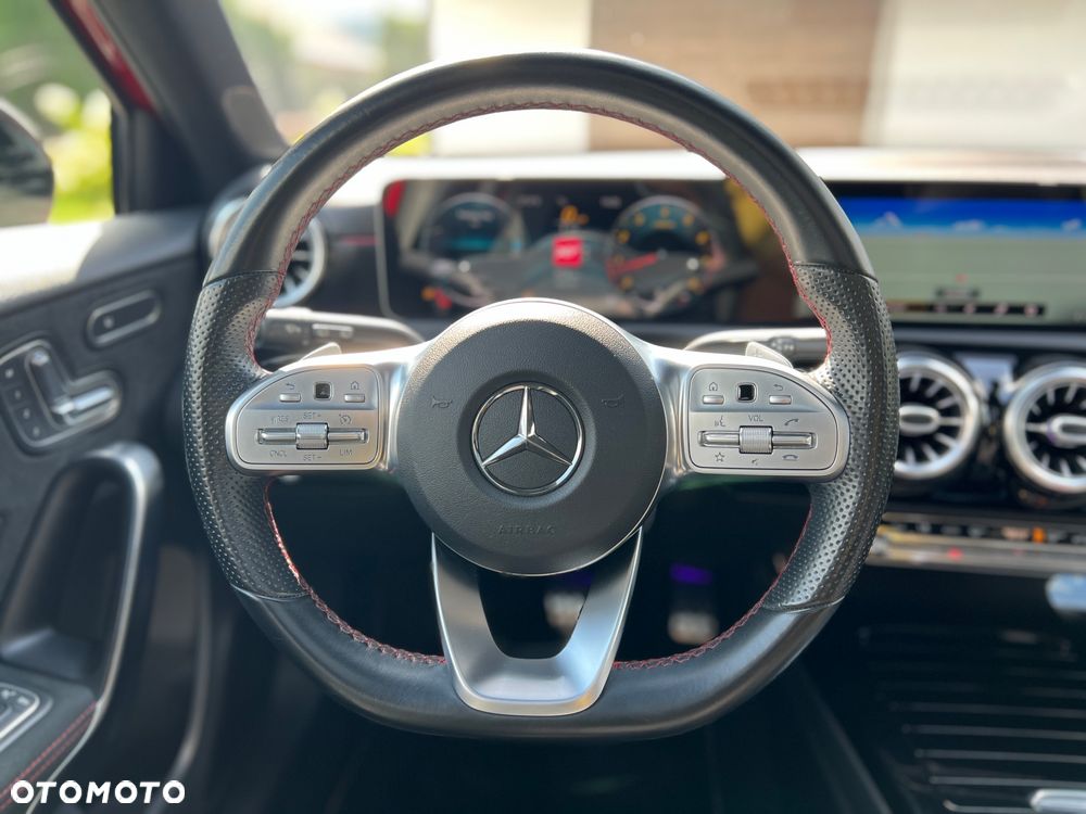 Mercedes-Benz Klasa A 220 4-Matic AMG Line 7G-DCT - 22