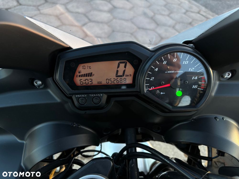 Yamaha FZ6 - 15