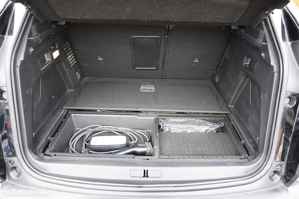 Peugeot 3008 1.6 Hybrid4 GT Line e-EAT8 - 12