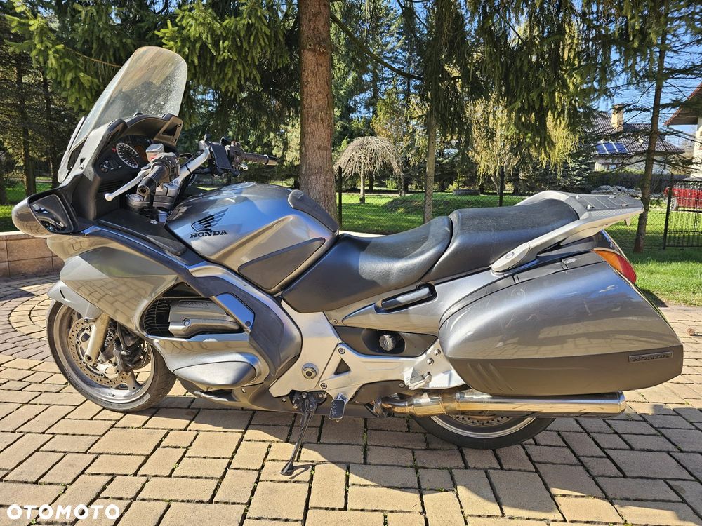 Honda ST - 10