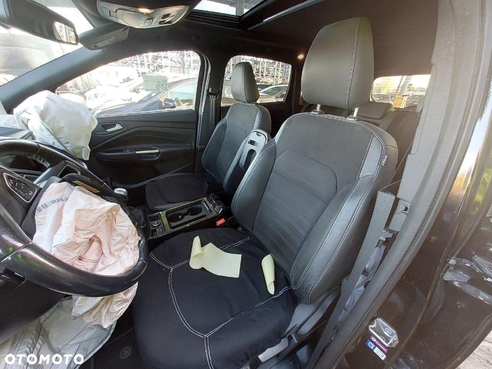 Ford Kuga 2.0 TDCi AWD ST-Line Black - 12