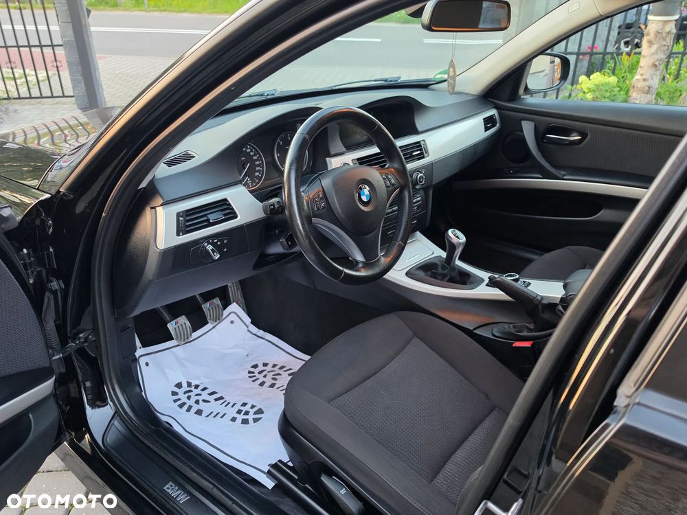 BMW Seria 3 - 24