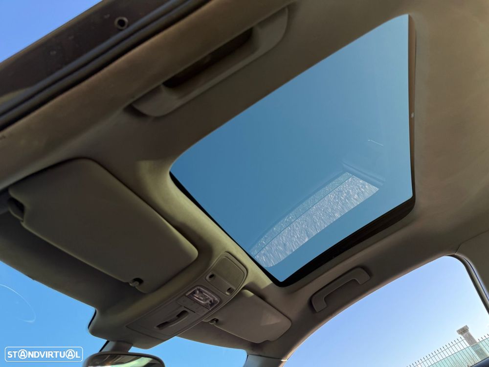 Audi A1 1.6 TDI S line Sport Pack - 25