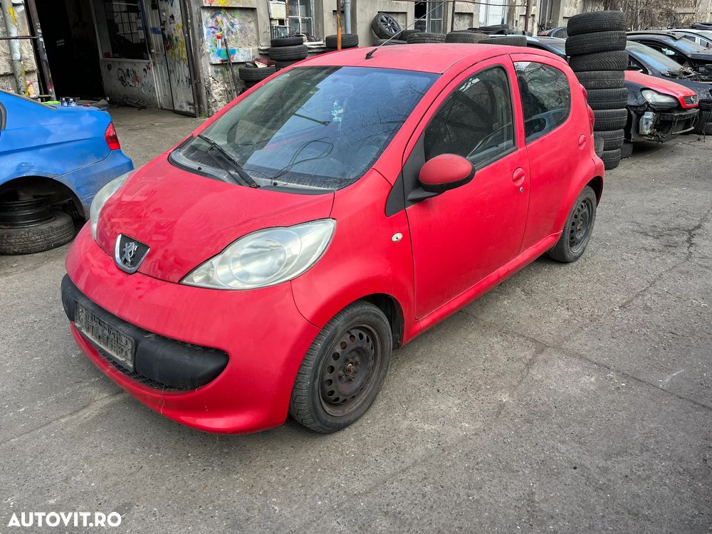 Dezmembrez Peugeot 107 rosu 2007 1.0 benzina 4usi - 5