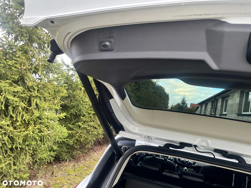 Ford Kuga 2.0 TDCi 4x4 Titanium - 11