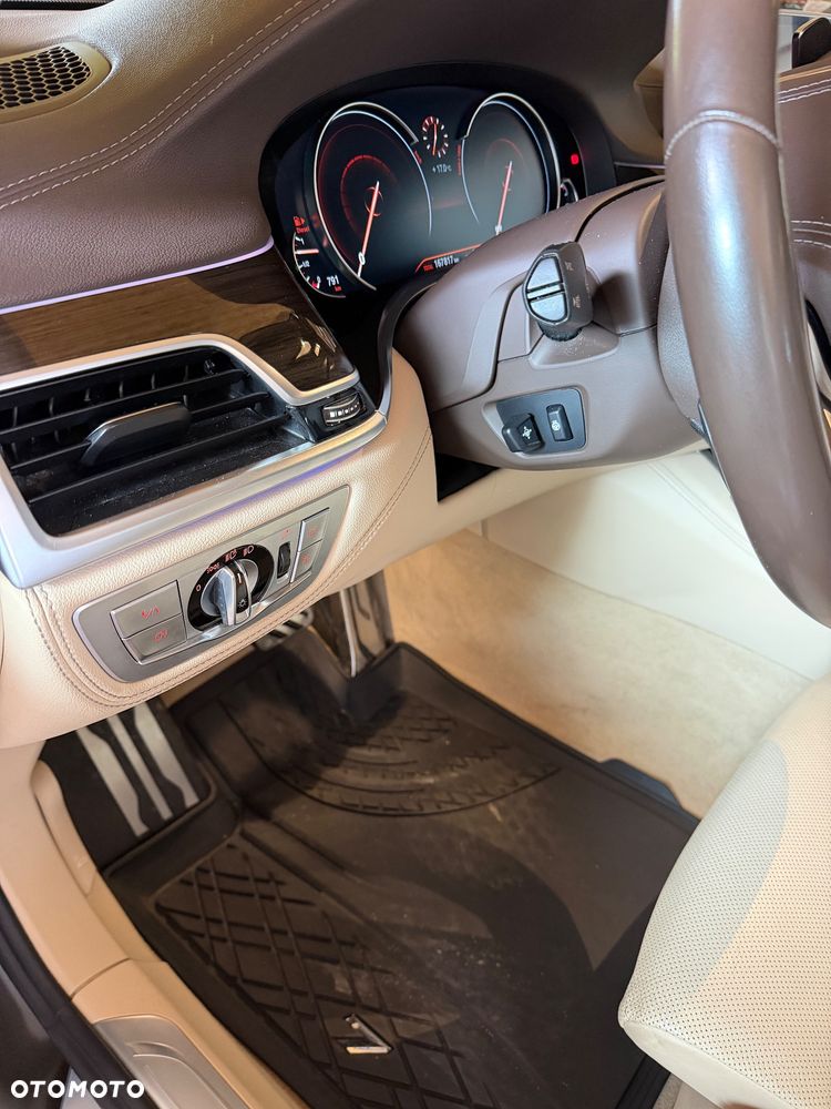 BMW Seria 7 730d xDrive - 7