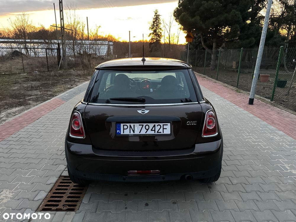 MINI ONE Brick Lane - 27