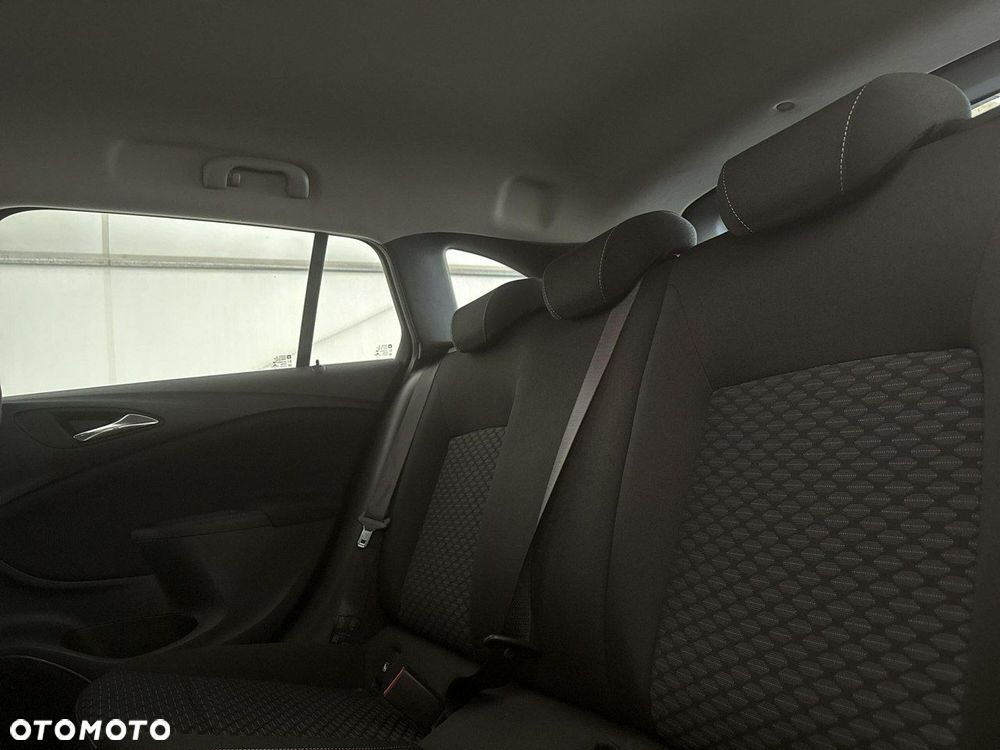 Opel Astra - 18