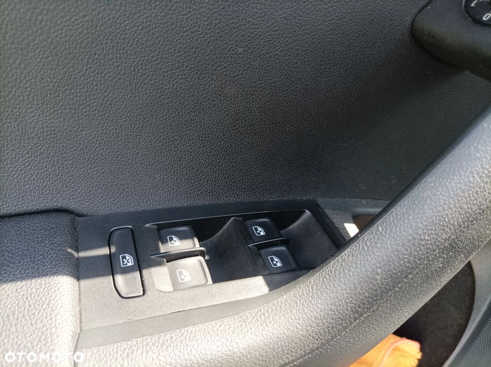 Skoda Octavia 1.8 TSI Ambition DSG - 6