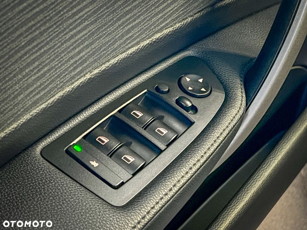 BMW Seria 1 116d - 39