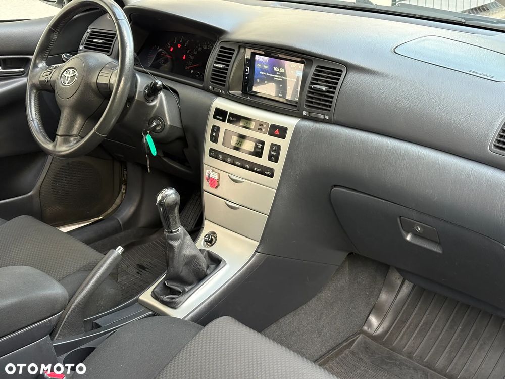 Toyota Corolla 2.0 D-4D Sol (air6) - 13