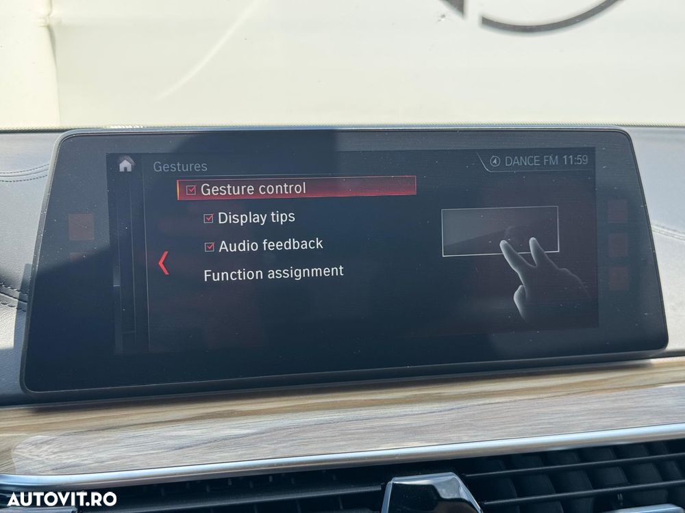 BMW Seria 5 525d AT - 30