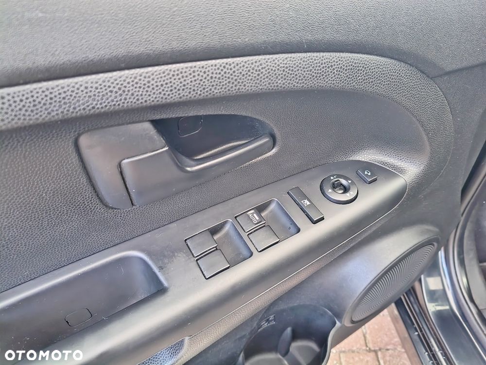 Kia Venga 1.6 CVVT Spirit - 29