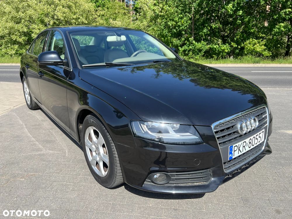 Audi A4 Limousine - 3