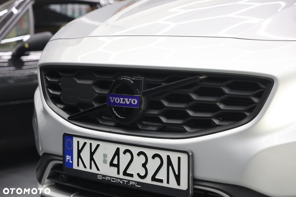 Volvo V60 Cross Country T5 AWD Geartronic - 19