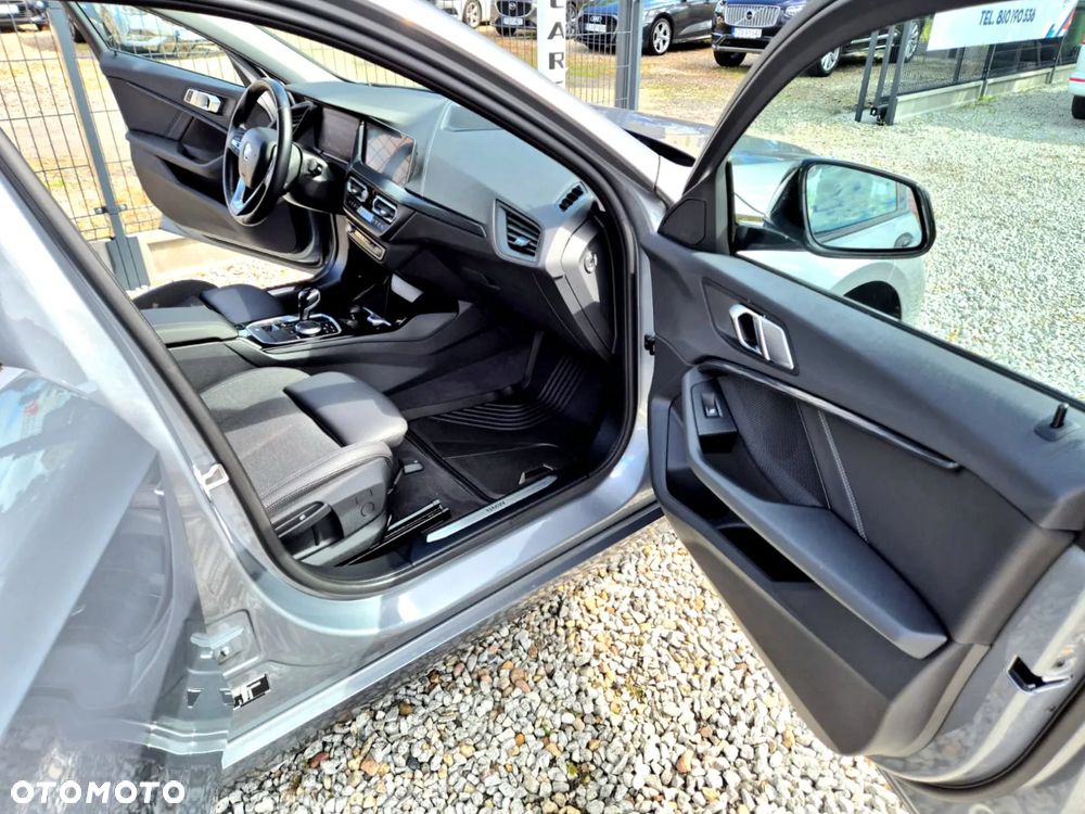 BMW Seria 1 120i Sport Line - 13