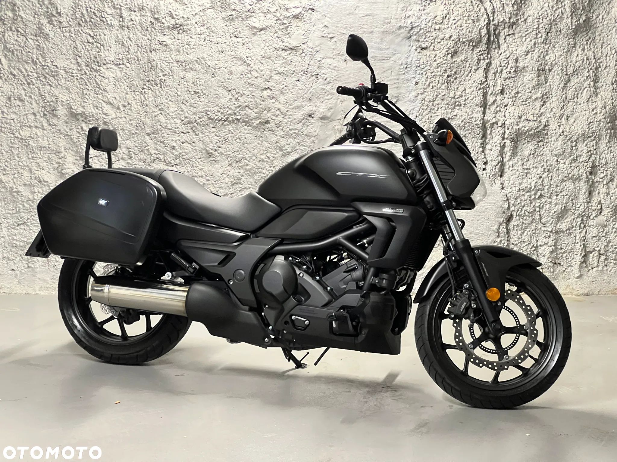 Honda CTX - 1