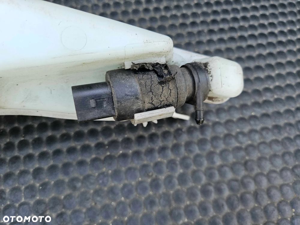 Zbiorniczek 4F0955451R  Płynu Spryskiwaczy Wlew Zbiornik Xenon Spryski Pompki AUDI A6 C6 Sedan Kombi - 14