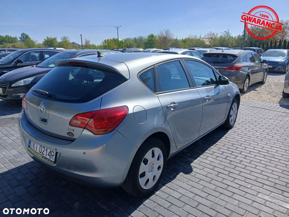 Opel Astra - 8