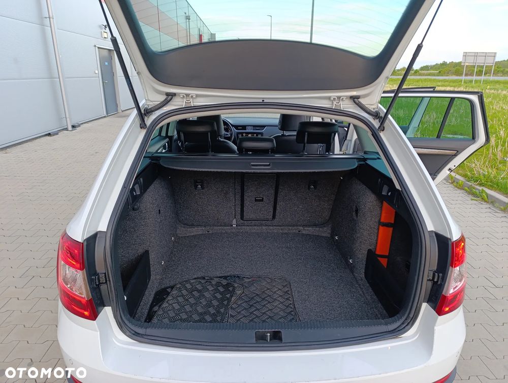Skoda Octavia 2.0 TDI 4x4 Scout - 14