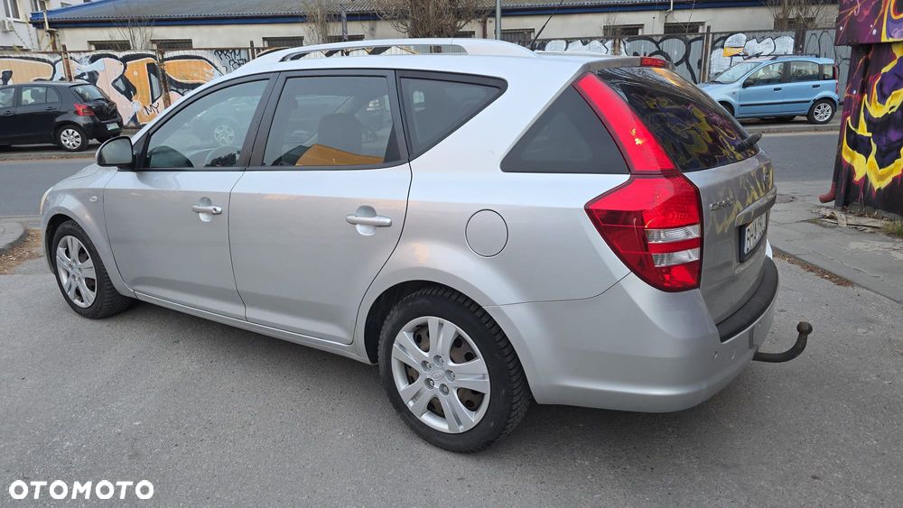 Kia Ceed 1.6 CRDi EX - 35