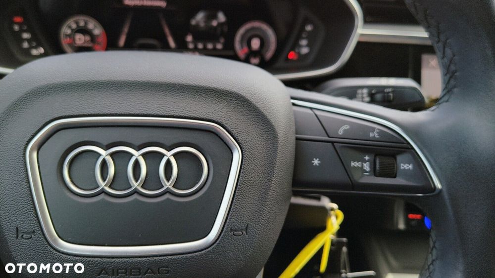 Audi Q3 Sportback - 16