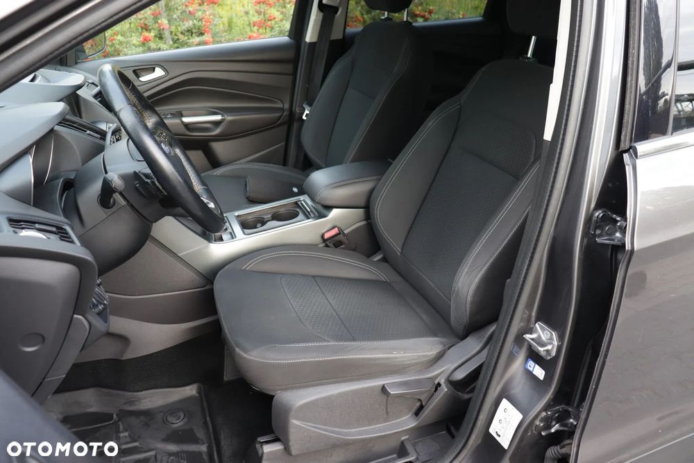 Ford Kuga - 18