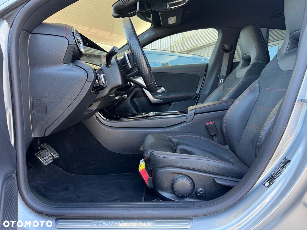Mercedes-Benz CLA - 6