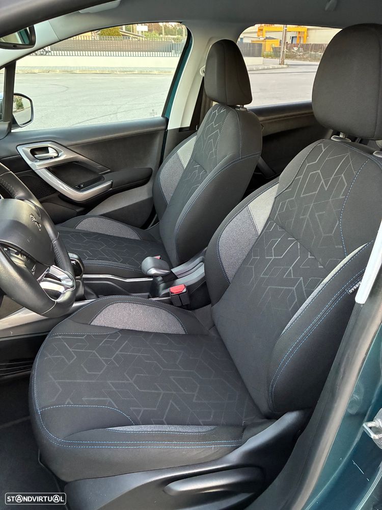 Peugeot 2008 PureTech 82 Style - 9
