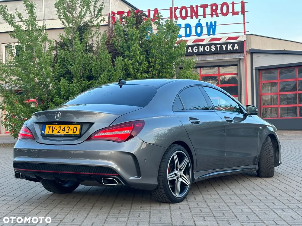 Mercedes-Benz CLA 250 7G-DCT AMG Line - 4