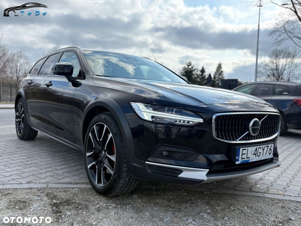 Volvo V90 Cross Country - 4